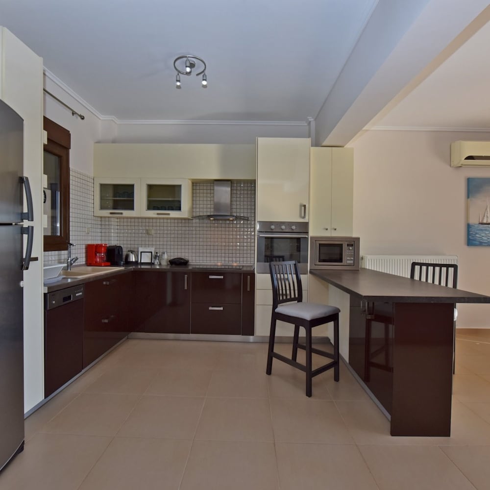 Katerina Seaview Maisonette by Travelpro Sevices