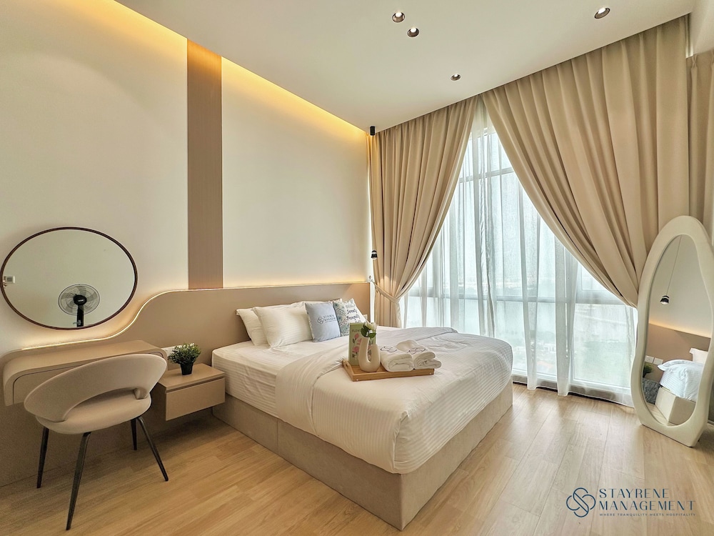 Paragon Suites CIQ By Stayrene