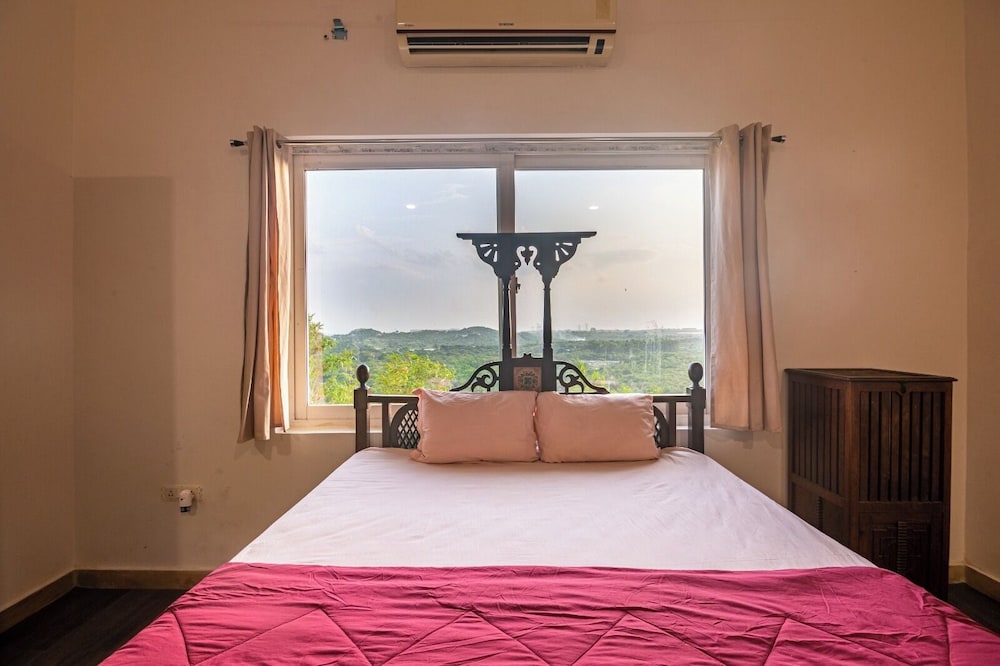 Bliss Farm Stay- Hilltop view 3