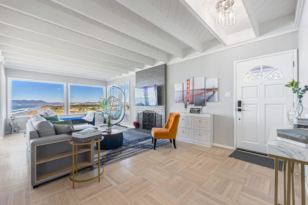 Gem by the sea None-obstructive Ocean View