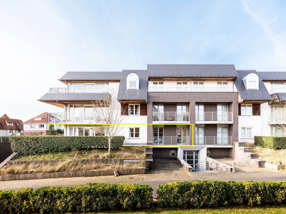 Apartment Near Koksijde Beach With Terrace