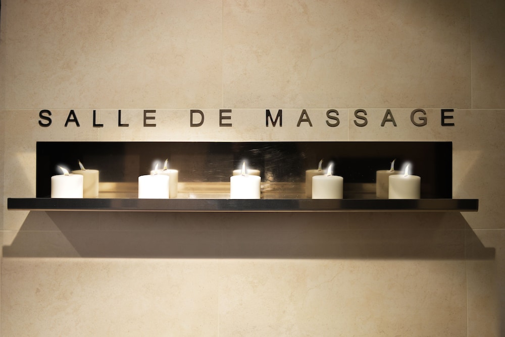 Les Allues Vacations - Hotel Le Savoy Meribel - Property Image 2