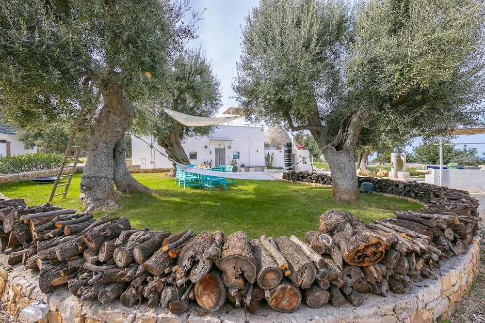 Rebea Trulli Home With Pool Fasano view 5