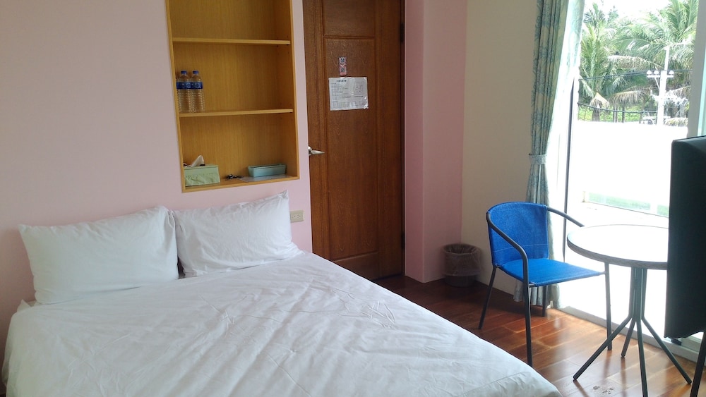 Caitlyn Hostel