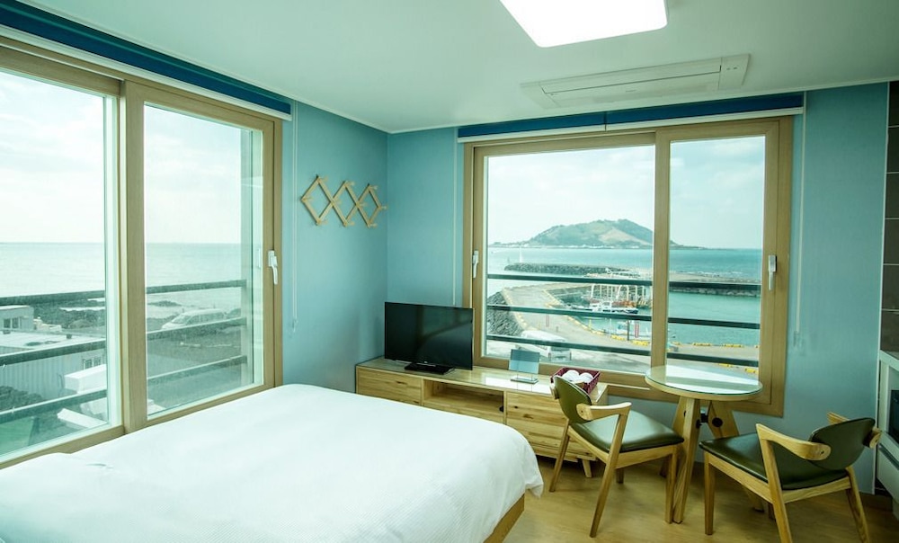 Sleep in the Sea