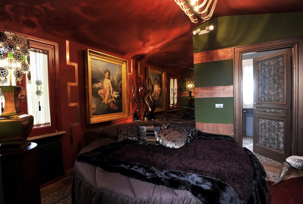 La Palazzina Santa Dorotea Splendid Rome Townhouse With Courtyard Garden