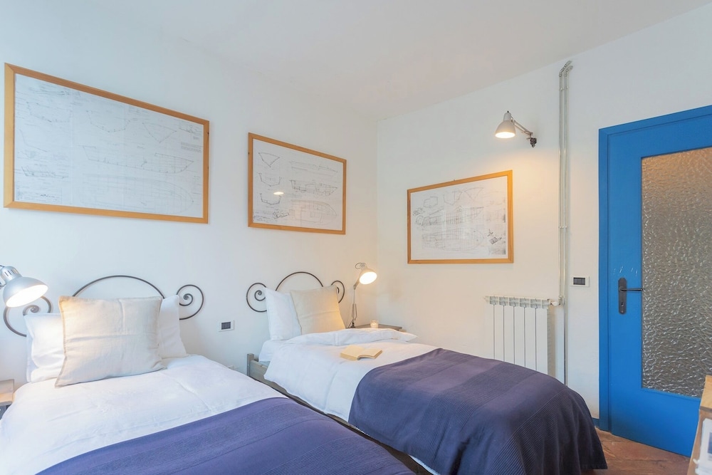Deriva Apartment on Careno's Beach by Rent all Como