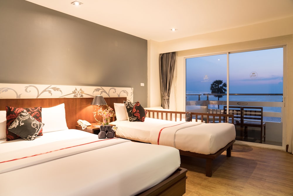 GRAND JOMTIEN PALACE HOTEL