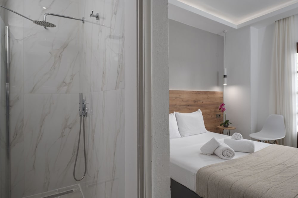 Eleon Suites & Apartments view 2
