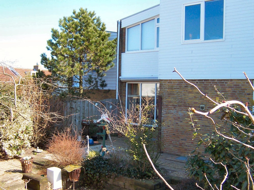 Wonderful Holiday Home in South Holland near Sea view 3