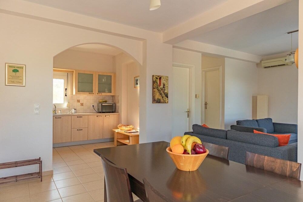Villa Petra in Karavados view 4