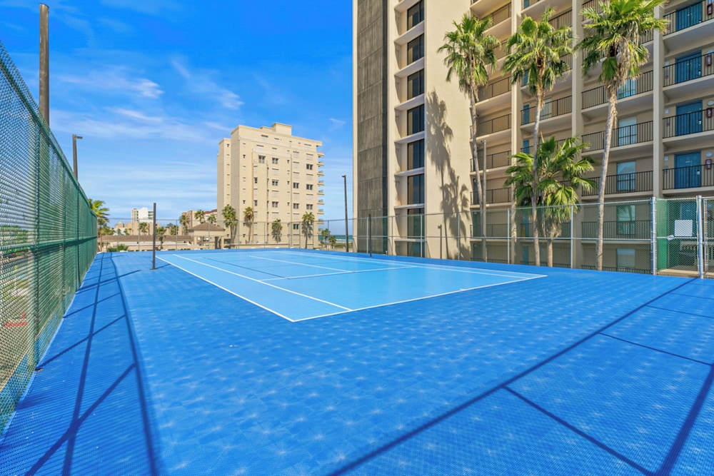 Corner 3BR w/ Wraparound Balcony & Gulf Views