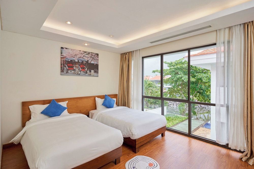 Ocean Luxury Villas Danang