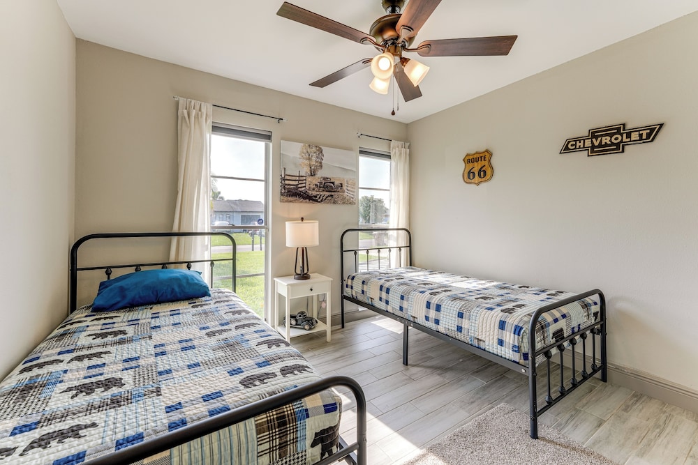 Orlando & Disney Parks Hub w/ Pool: Pet Friendly!