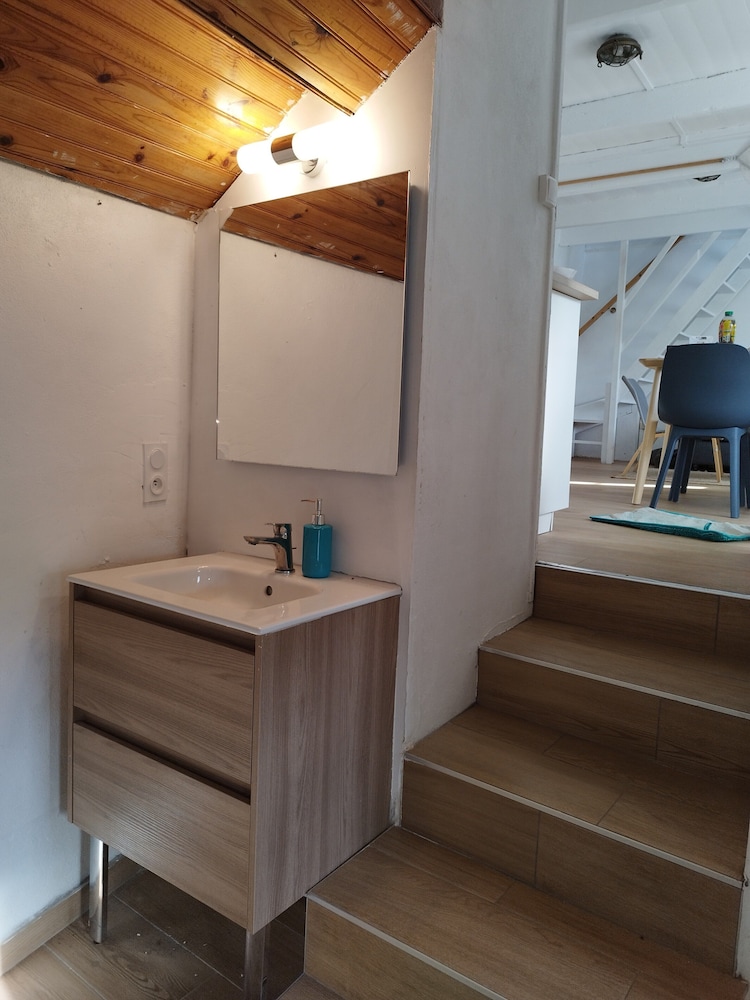 Small Cocoon for 2 by the sea