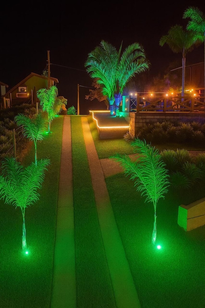 Bangalô House - Praia do Rosa SC
