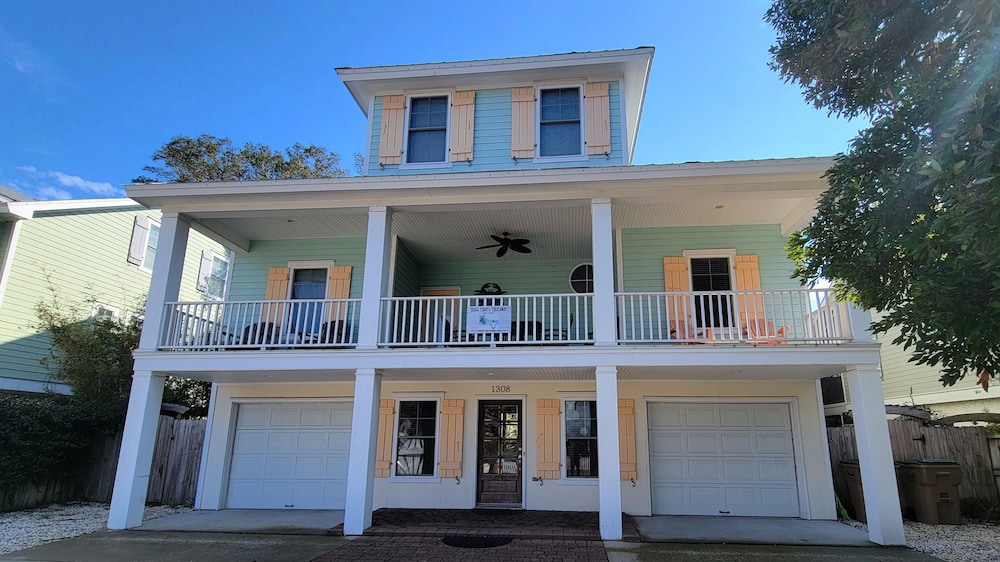 1308 Lovell Avenue by Tybee Vacation Rentals