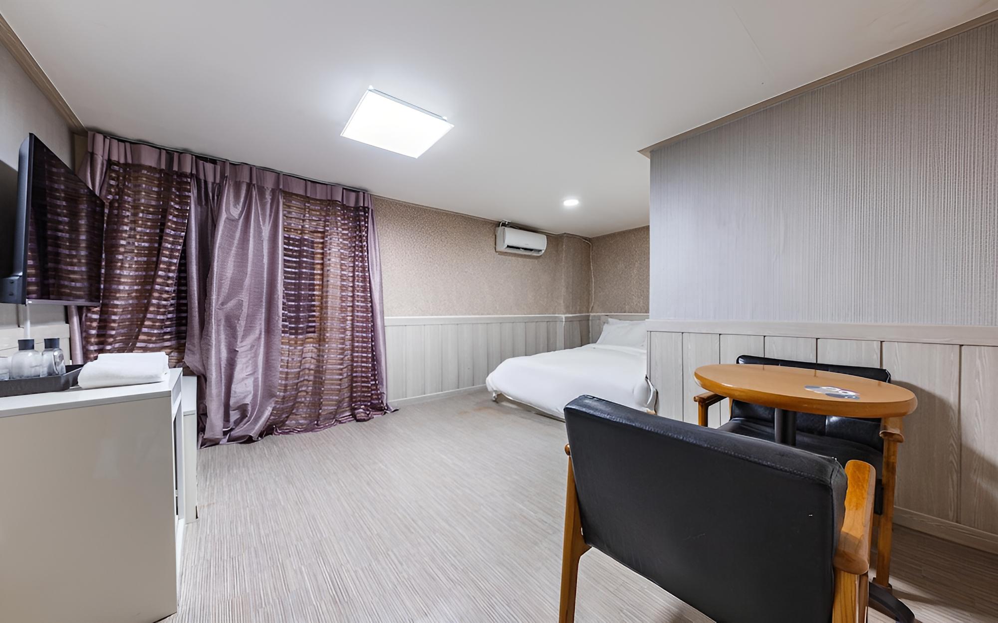 Jecheon Cello Motel view 3