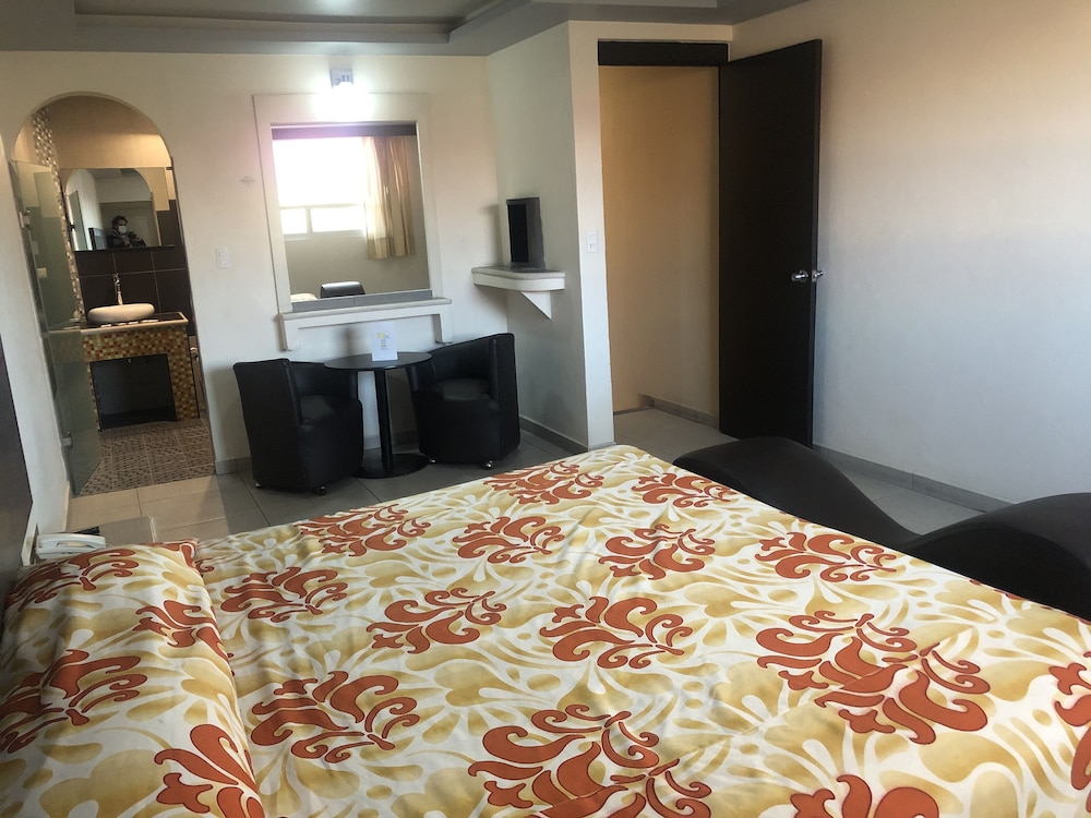 Hotel & Villas 7