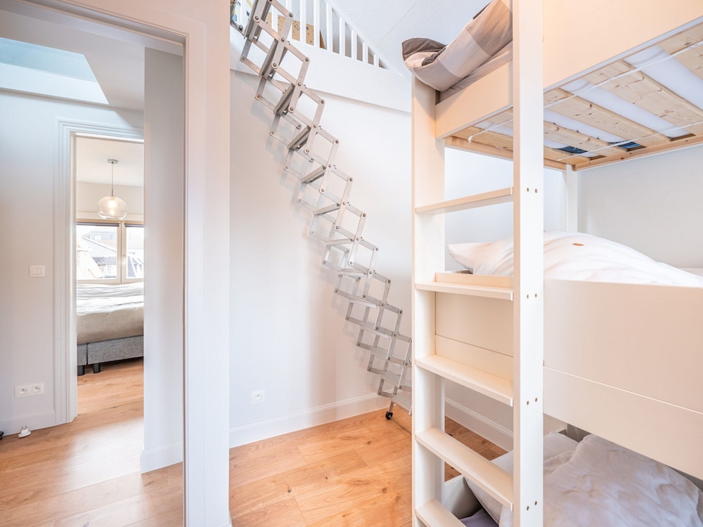 Villa Near Sea With BBQ and Play Attic