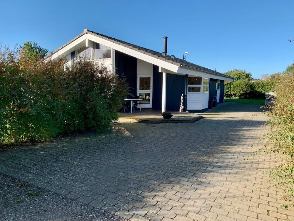 4 Star Holiday Home in Ronde
