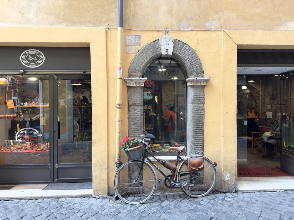 Charm and Style by Campo de Fiori