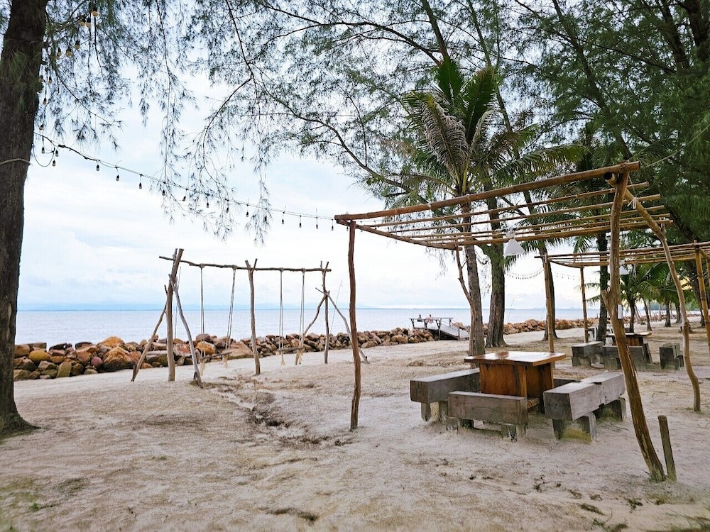 Suvarn Gleaw Thong Resort
