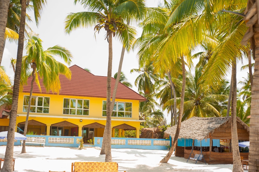 Bwejuu Beach Palm Villa