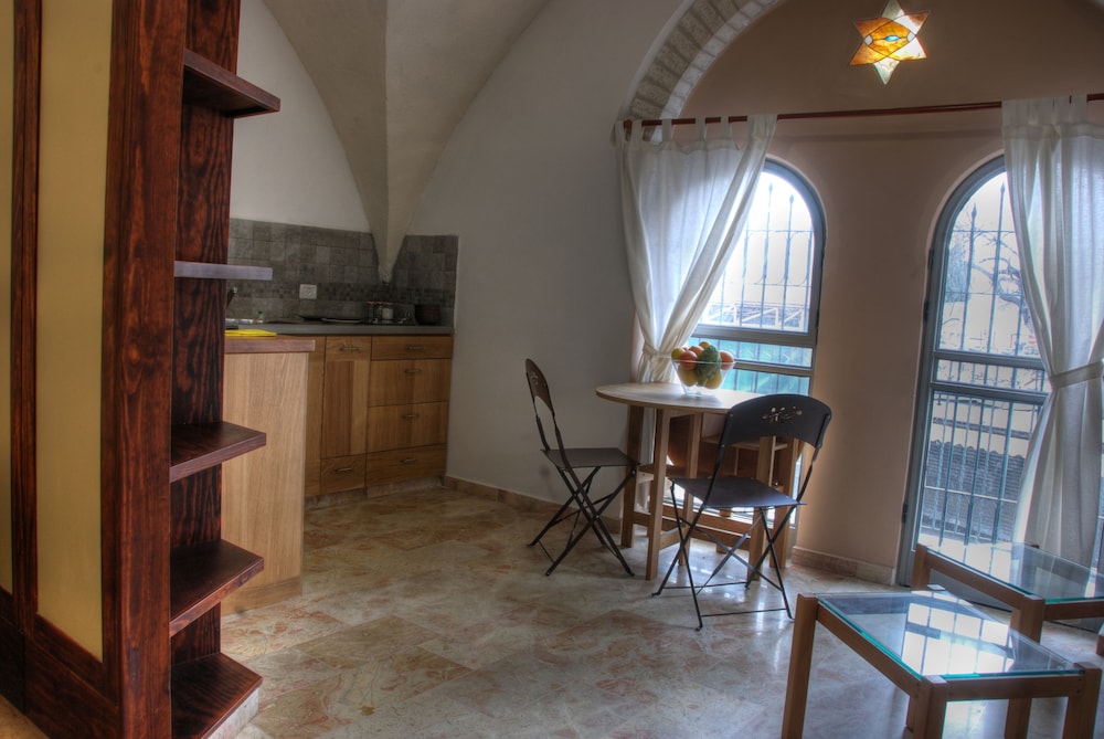 The Market Courtyard - Jerusalem Suites