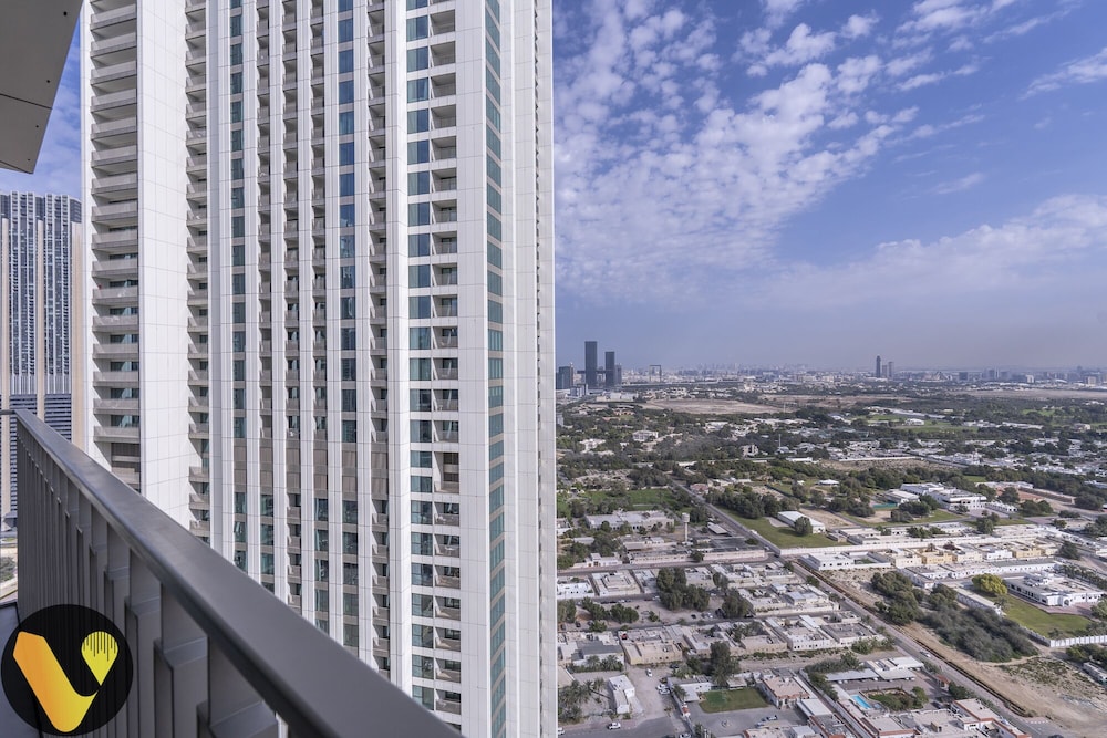 Vogue - Downtown Views- II