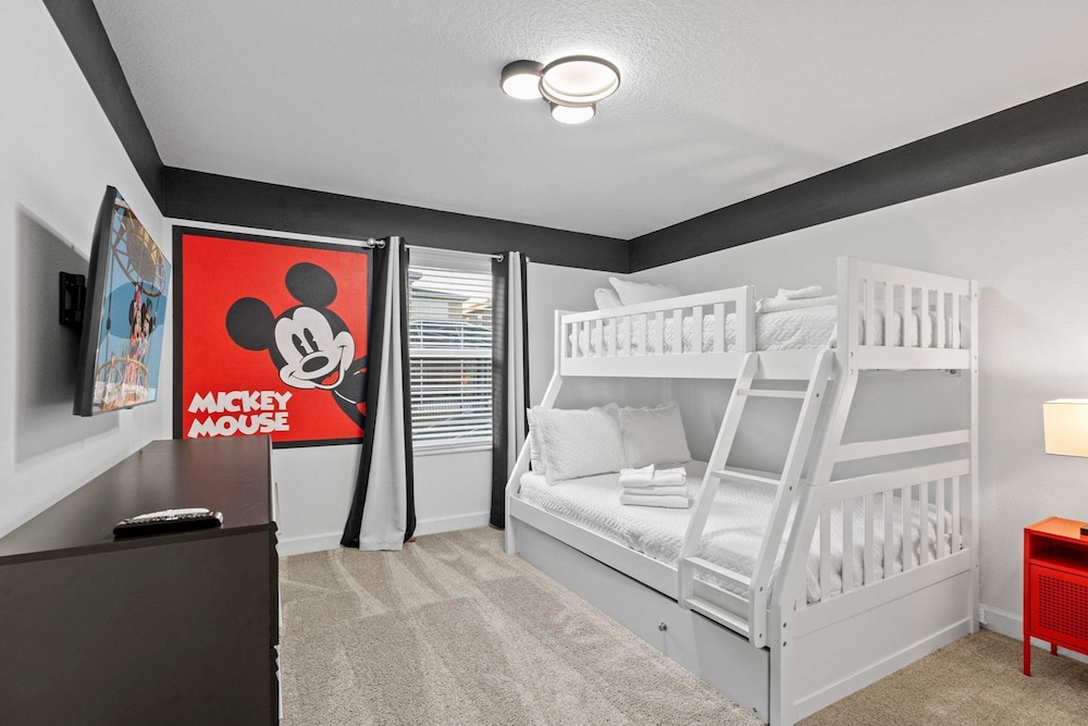 Special 4bedroom TH w Private Pool Next to Disney