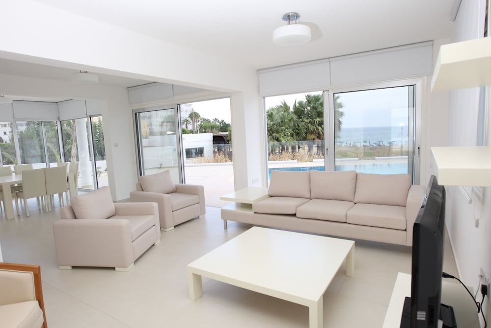 Athena Beach Villa