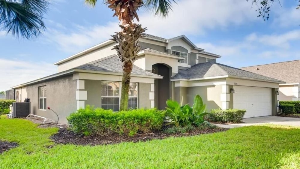 Emerald Magic - 5 Br W/ Private Pool -near Disney 5 Bedroom Villa