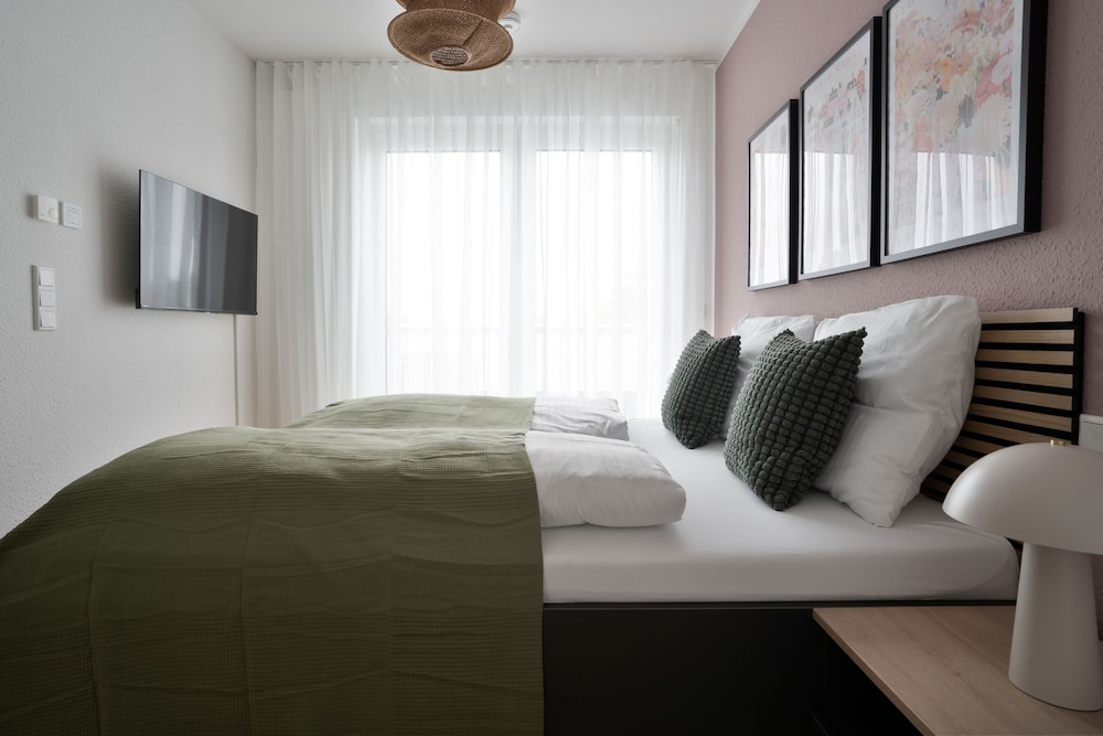 Premium Apartments I home2share