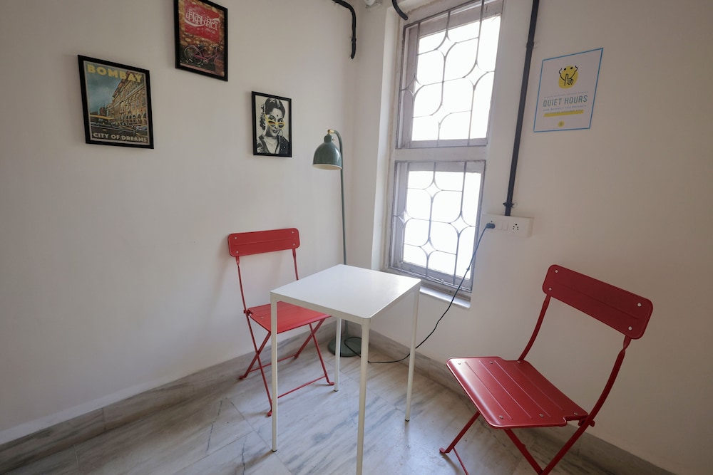 Locomo Hostel Mini - 9 mins from airport