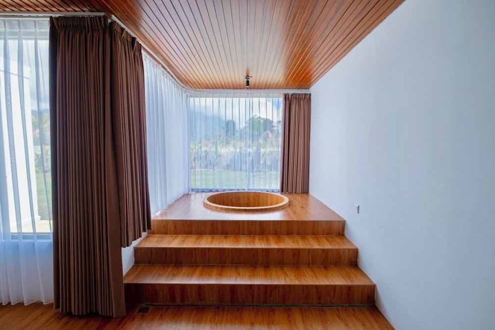Lake Batur Villa