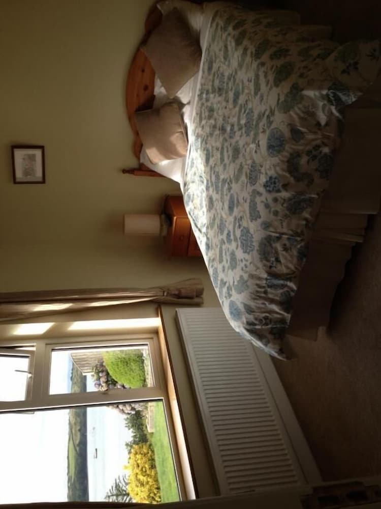 Channel View Bed & Breakfast