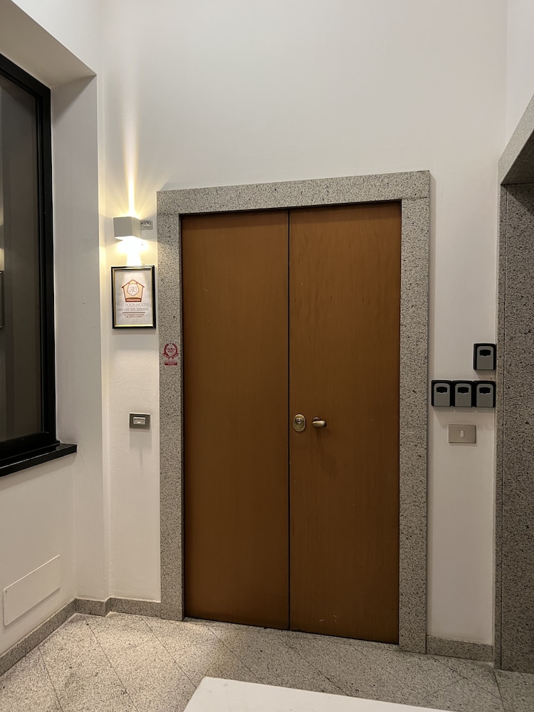 The Central Rock Inn camere con bagno privato self check in