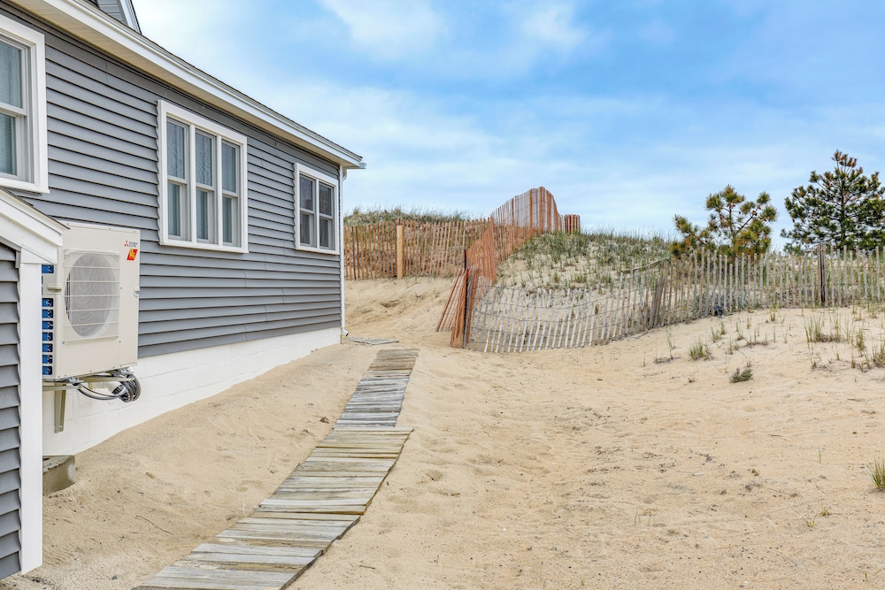 Beachfront Salisbury Retreat w/ Fire Pit & Grill