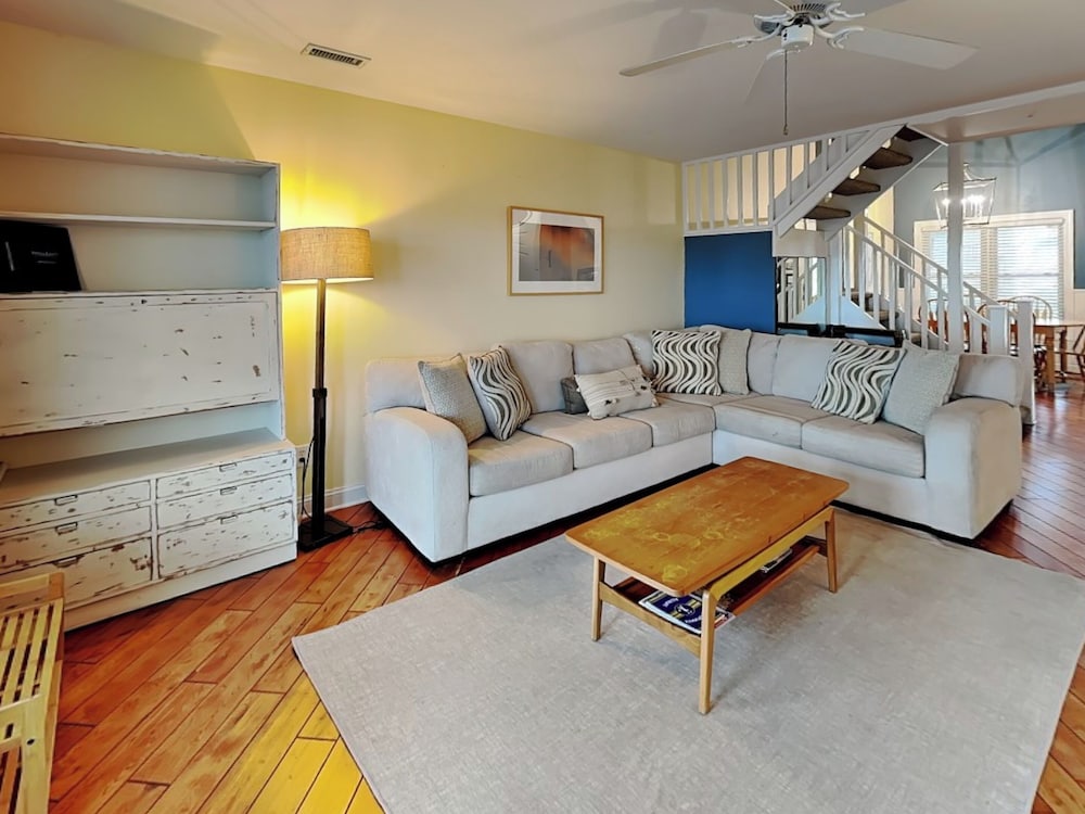 The Water Bear by Topsail Realty