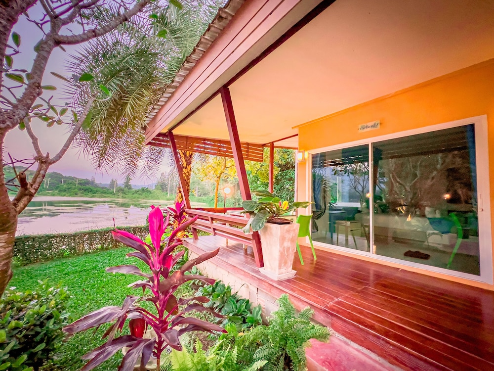 Lemon Chalet Kaeng Krachan Resort