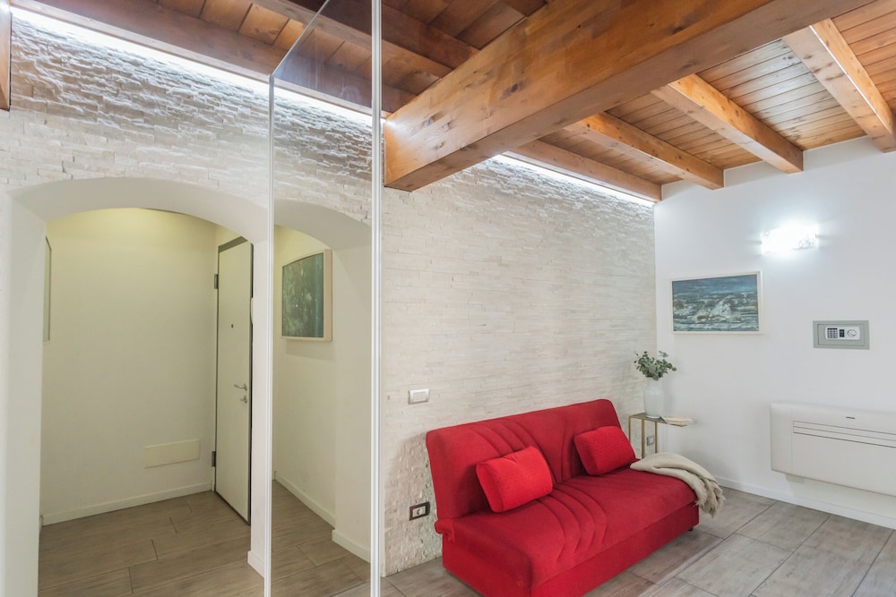 Domus in Como by Rent all Como