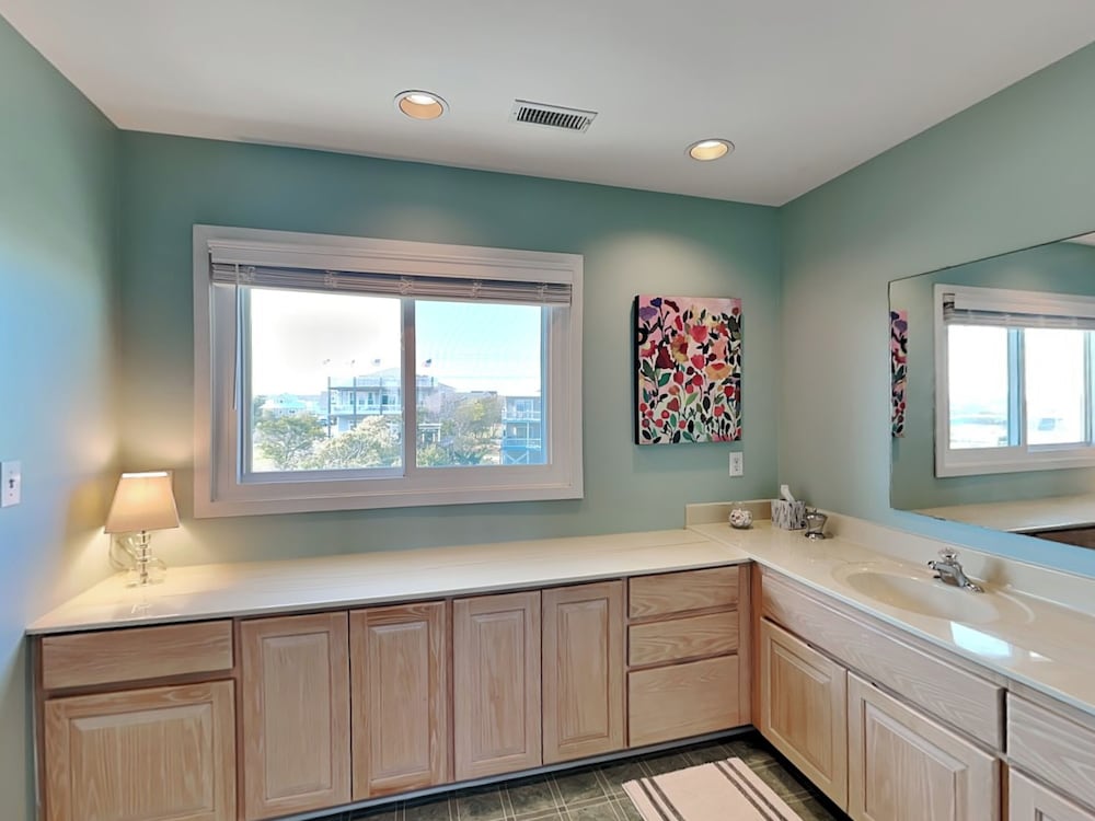 The Shell Collector by Topsail Realty