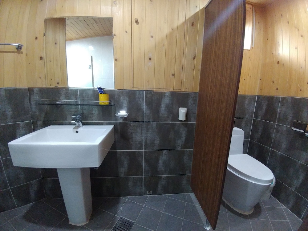 Backpacker's Home 25
