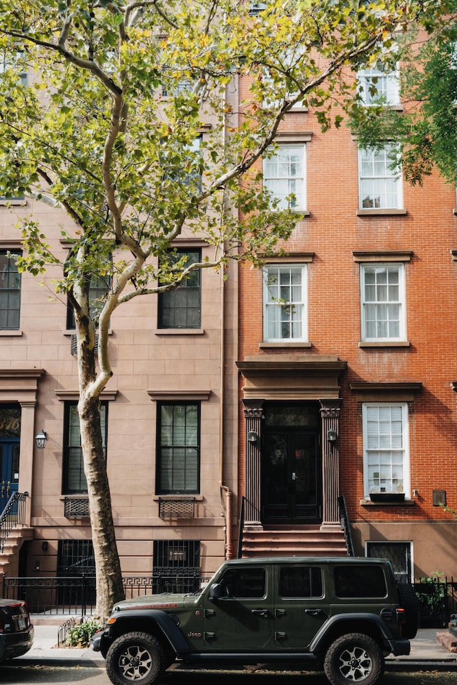 Outsite Chelsea