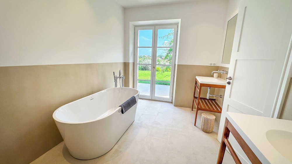 Mediterranean Villa- 6bd/12p-south of Saint-tropez