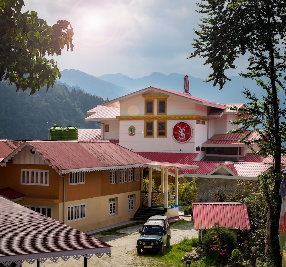 Yashshree Pelling Chekhim Retreat