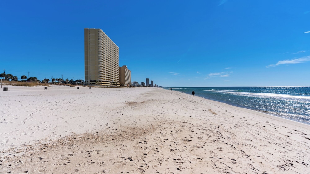 Portside Resort D1: Gulf Retreat With Pools, Beach & Family Adventures!