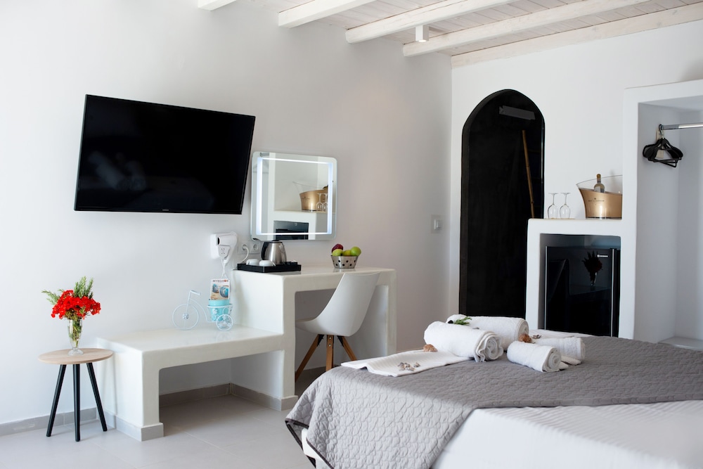 Petra Mykonos Studios & Suites view 2