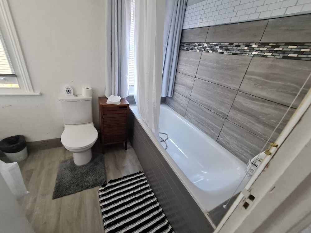 3-bed House in London Self-contained in Ladywell